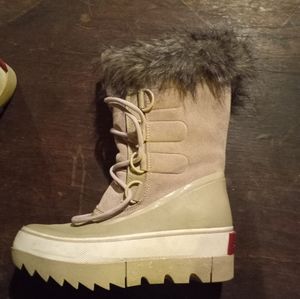 Sorrel winter boots